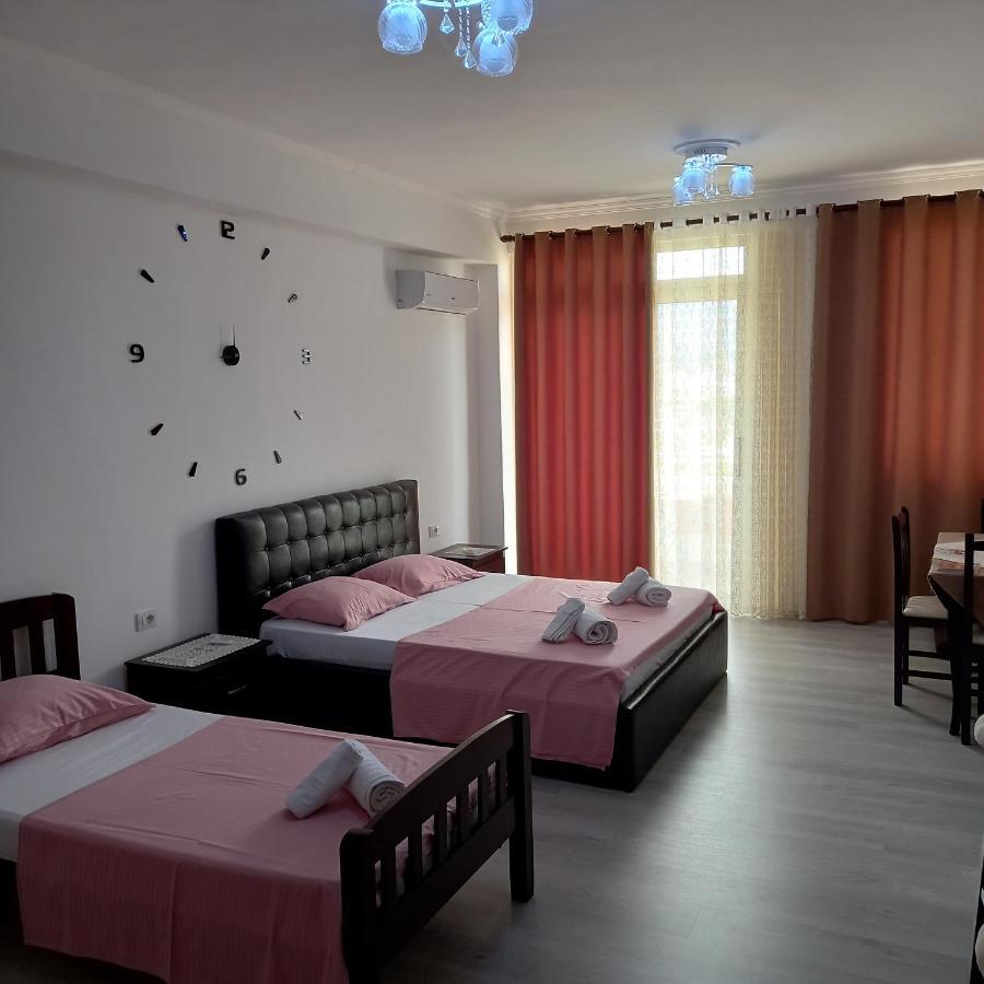 Vladimir Estate Hotel จีโรคาสเตอร์ ภายนอก รูปภาพ