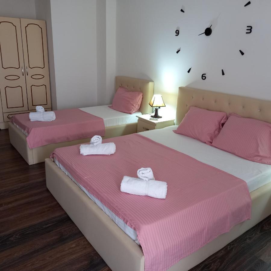 Vladimir Estate Hotel จีโรคาสเตอร์ ภายนอก รูปภาพ