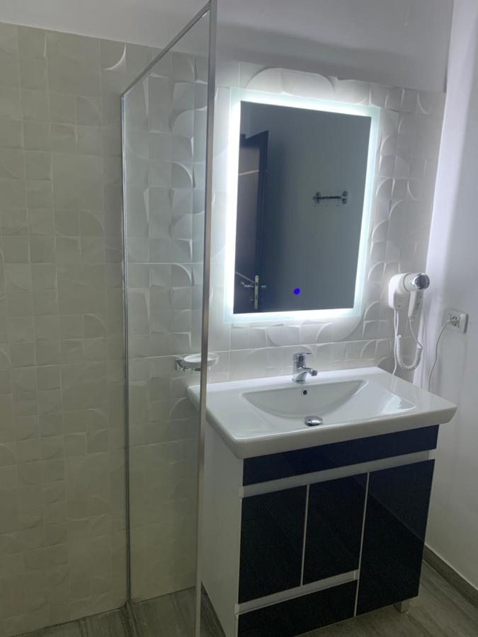 Vladimir Estate Hotel จีโรคาสเตอร์ ภายนอก รูปภาพ