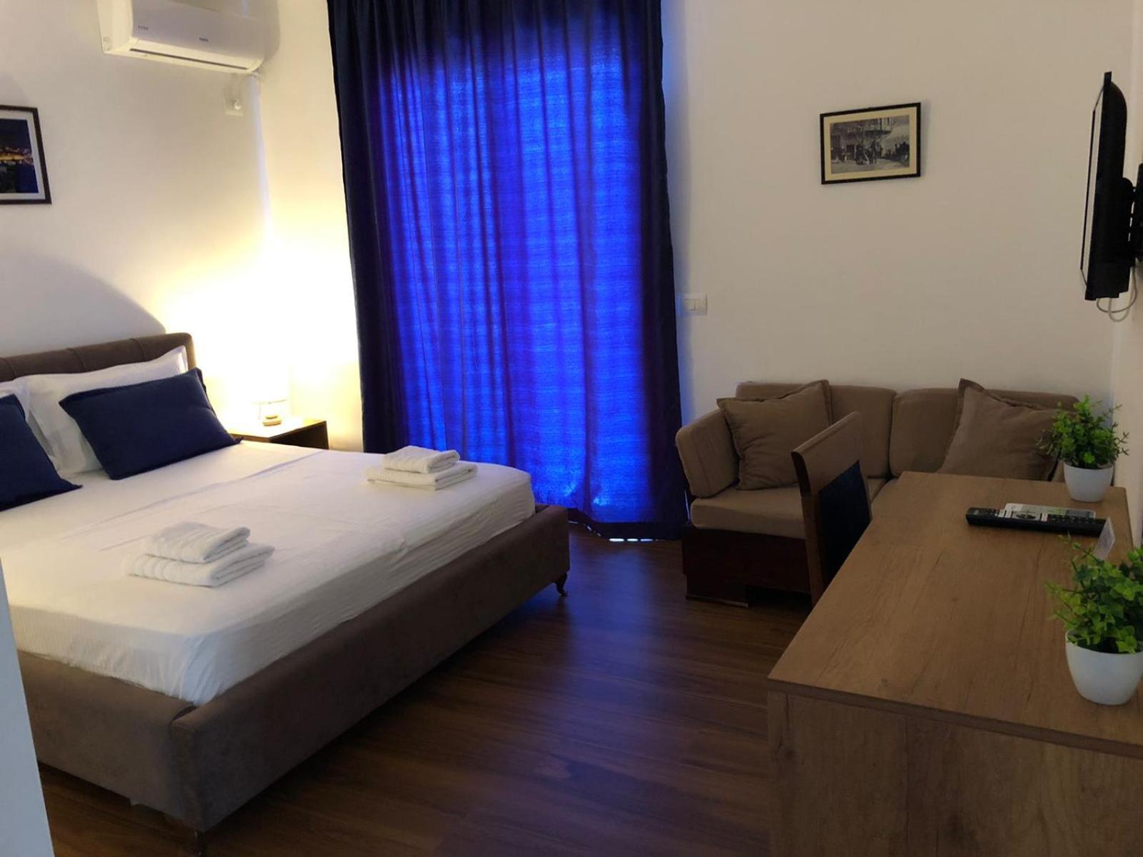 Vladimir Estate Hotel จีโรคาสเตอร์ ภายนอก รูปภาพ