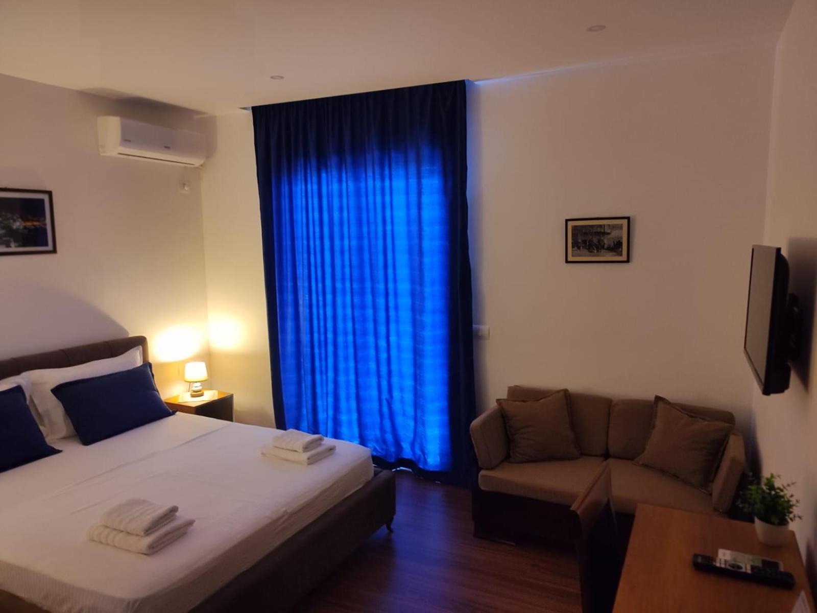Vladimir Estate Hotel จีโรคาสเตอร์ ภายนอก รูปภาพ
